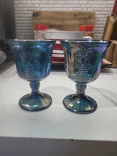 INDIANA GLASS Vintage BLUE CARNIVAL Harvest / Grape Pattern USA 5 3/8” STEM WINE