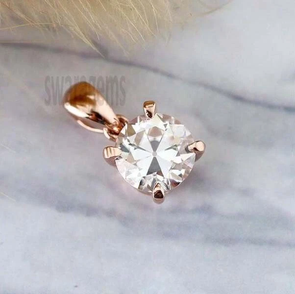 Precioso colgante de moissanita de oro rosa macizo de 10 quilates de 1,35 quilates talla mina antigua para mujer Foto 4 de 4