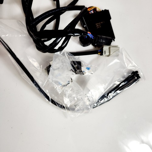 oem Harley-Davidson 2014-2023 Touring LED Saddlebag Run/Brake/Turn Lamp 67801023 - Picture 10 of 12