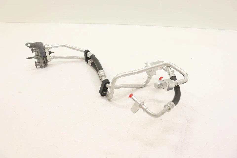 GMC SIERRA 1500 2020-2023 3,0 L aire acondicionado manguera de succión tubo OEM Foto 4 de 4