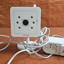 Vivint Indoor Security Camera Night Vision WiFi White   Powers On