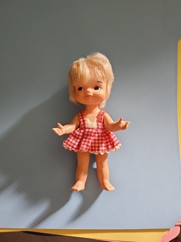 Vintage Remco 1960's Pocketbook Doll Heidi’s Lil' Friend Pip Blonde 5" GUC