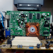 Ati Radeon 7500 Agp 64Mb