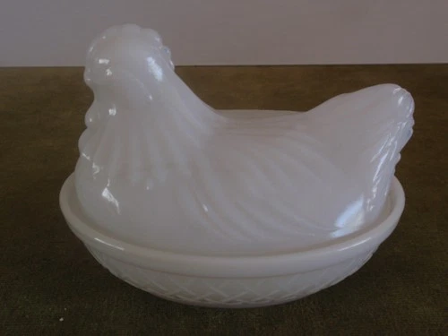 Hazel Atlas Glass Vtg Chicken Covered Dish
