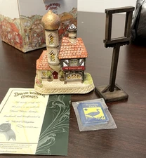 David Winter Cottages - The Bombay Duck  - With Box And COA