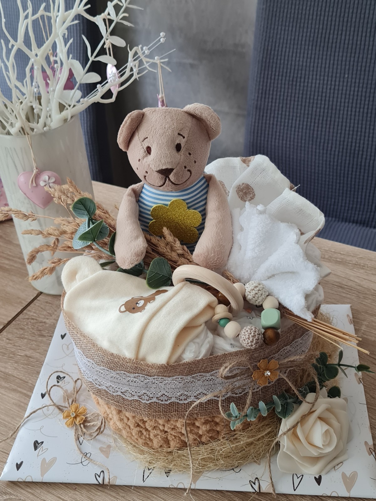 Windeltorte Geburt/Taufe mit gehäkeltem Körbchen Bärchen für Mädchen /Jungen