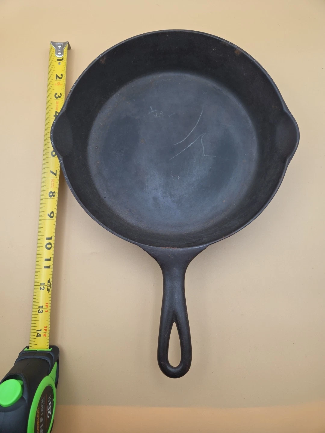 erie cast iron skillet 7 dual spout pitting damage light griswold cookware 9.5"