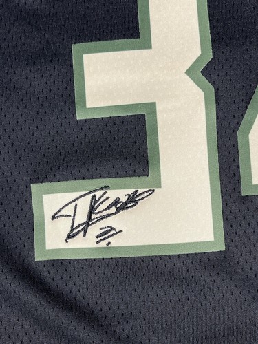 NWT Giannis Antetokounmpo Jersey Men’s Medium Size RETAIL $110 Stitched Auto - Picture 4 of 10
