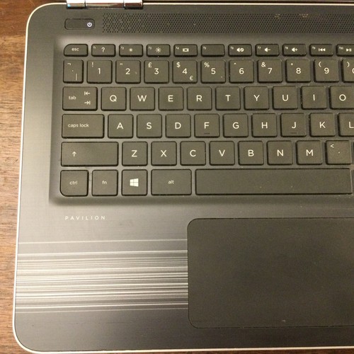 HP Pavilion 14" Laptop Windows 10 (500Gb SSD, Intel Core i3 6th Gen, 8Gb RAM) - Picture 3 of 18