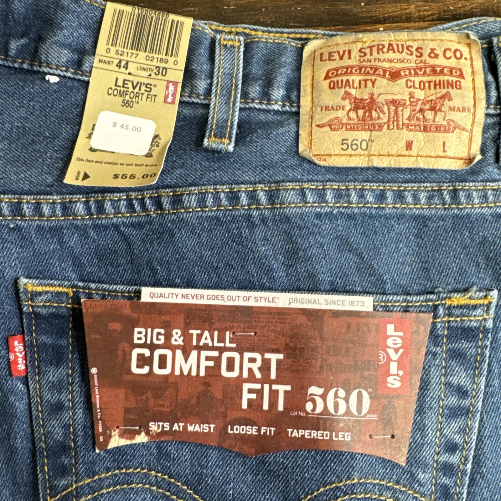 Levi’s 560 Jeans Men’s 44x30 Comfort Fit Tapered Leg Blue Denim New