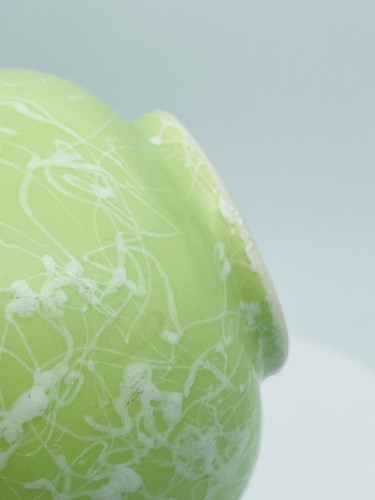 VTG MCM Lime Green & White Speckle Ruffled Collar Round Bottom Pottery Vase 4.5" - Picture 12 of 15