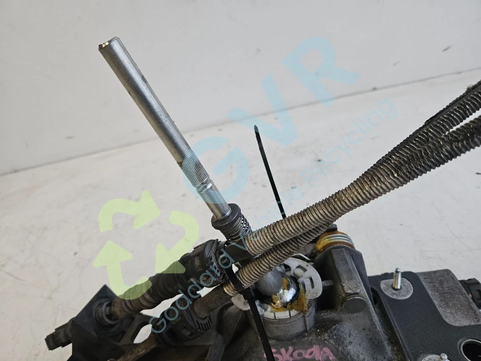 SKODA Superb 3T4 Hatch, 3T5 Estate (MKII) Manual Gear Shifter & Cables - Image 3 of 4