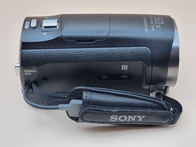 美品　SONY　HDR-CX670 Sony HDR-CX670 HD Video Camera 30x Optical 25.1MP Handycam Brown