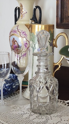 DECANTER, Cut Glass, Gothic Panel, Draped Miter Motif, Heavy, 19th Century, 12"t - Picture 13 of 13