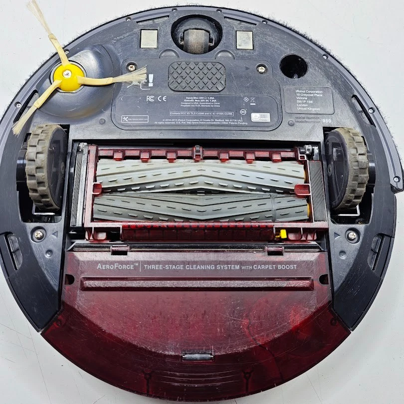 iRobot Roomba 980 Robot Vacuum Cleaner - For Parts - Image 4 of 4