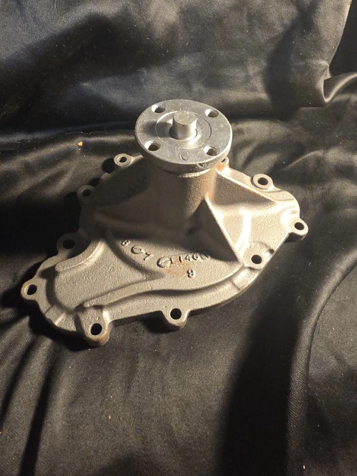 BOMBA DE AGUA PONTIAC AÑOS 60 FECHA L146 NÚMERO DE PIEZA 488206 Foto 2 de 4