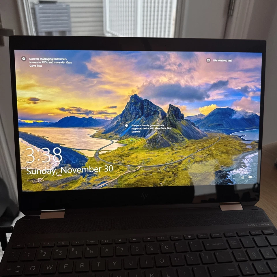 HP Spectre x360 Convertible 15.6" UHD Intel Core i7 16GB RAM 512GB SSD  - Image 2 of 4