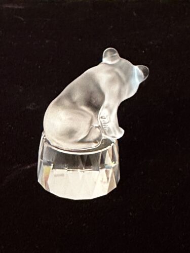 Swarovski Crystal Ebeling & Reuss Bear Cub Frosted Laying On Tree Stump Clear - Picture 5 of 10
