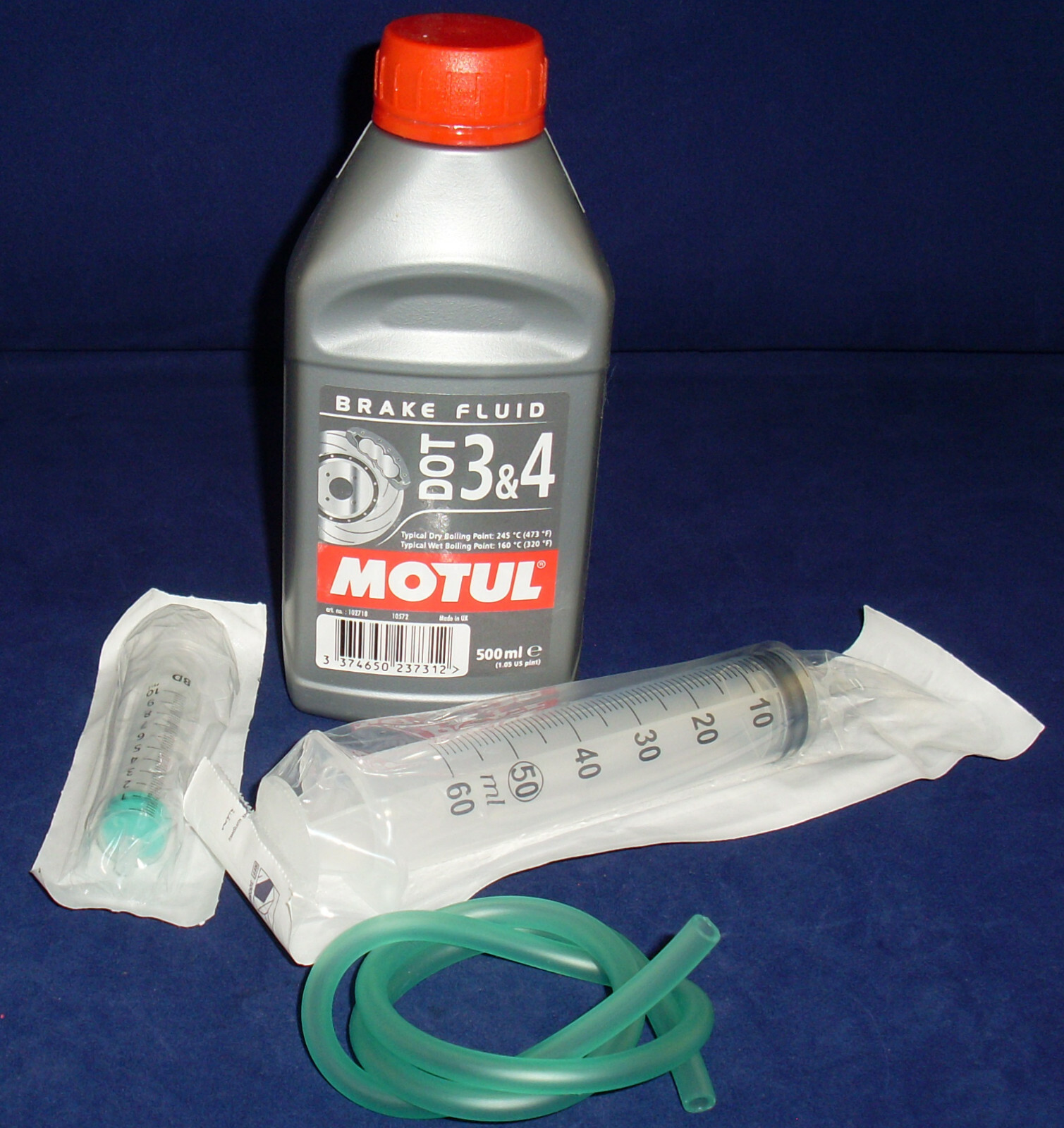 One Man Motorcycle Bleed Kit, Syringes, Tubing & Motul Brake fluid 3/4