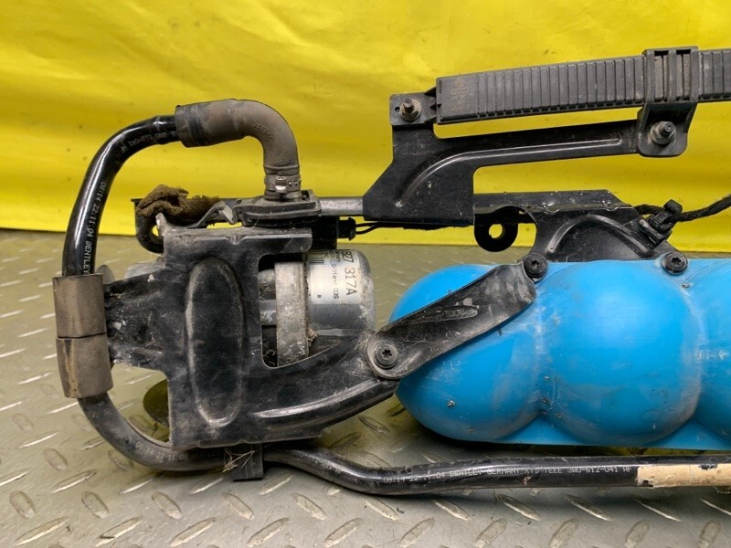 Bentley Continental GT 2005-2008 OUTER Brake vacuum pump P/N 8E0927317A