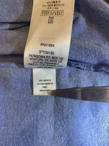 Patagonia T-shirt uomo P-6 logo Responsabili taglia media blu lago vestibilità regolare - Foto 5 di 6