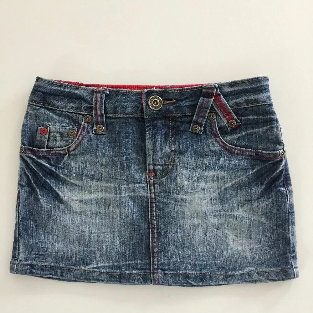 TARGET Girl s Size 7 Blue Denim Mini Skirt with Red Stitching