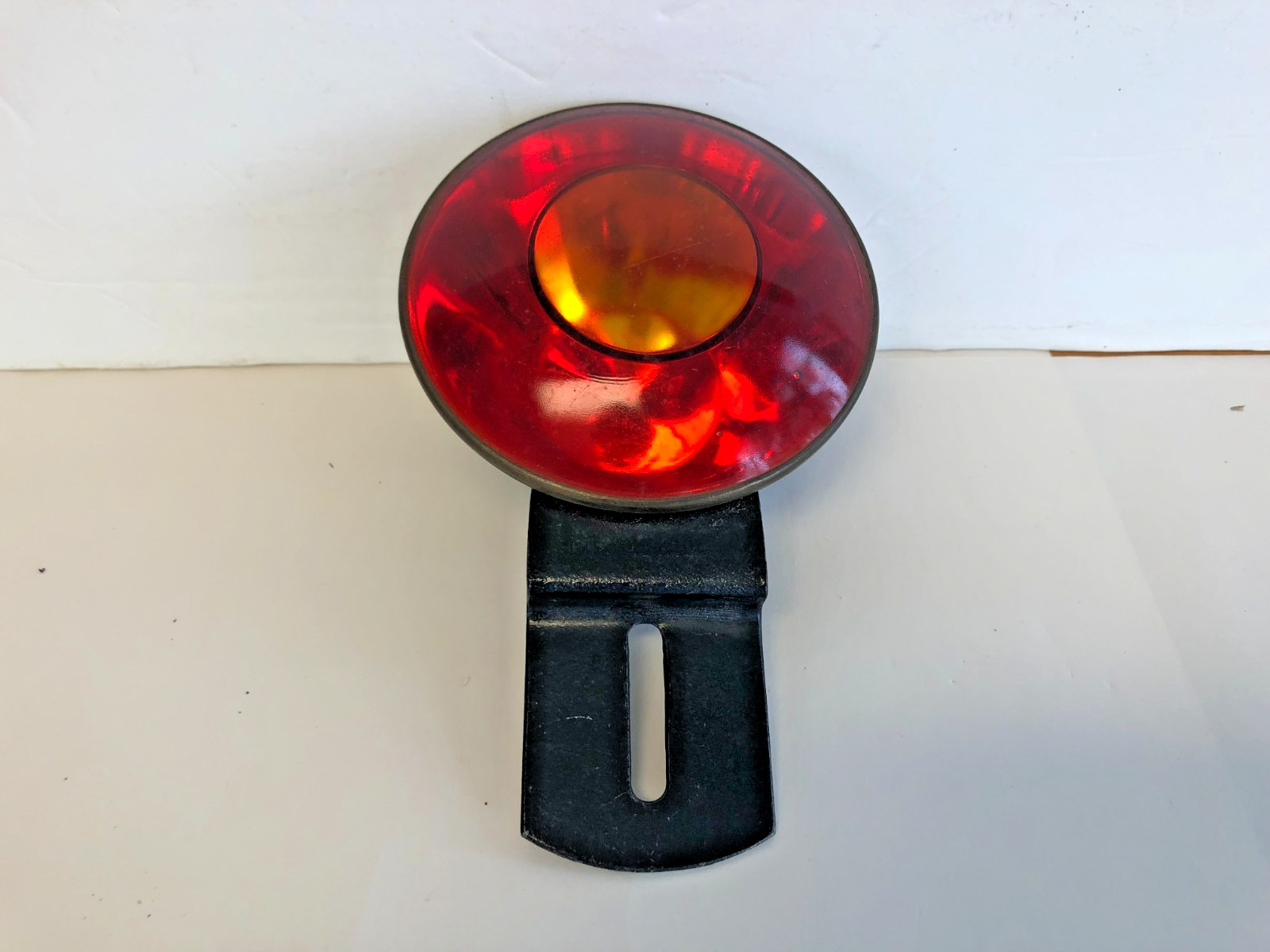 LICENSE PLATE TOPPER REFLECTOR LIGHT, 1930's SAFETY LIGHT
