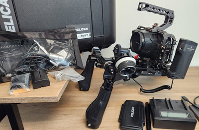 (FULL RIG) Blackmagic Design Pocket Cinema Camera 6K (no lens + storage)