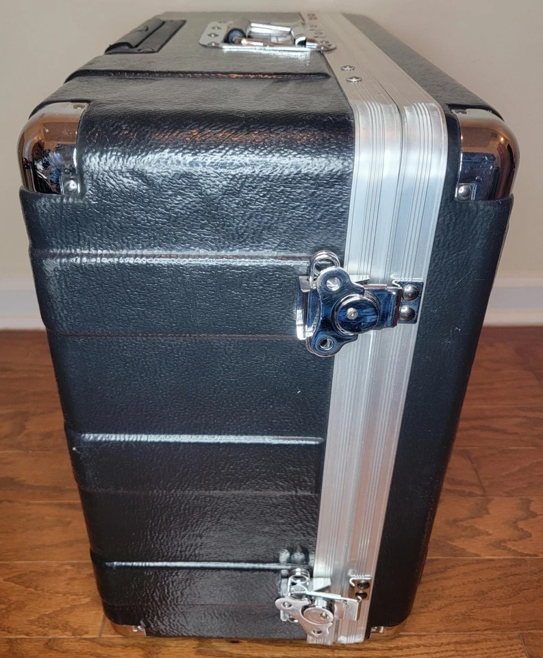 Gator Rolling ATA Rack Case w/ Odyssey Werk Light 3000 Power Strip DJ Audio Gear - Image 3 of 4