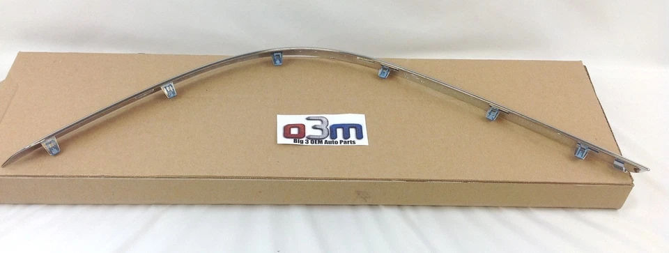 2003-2011 Lincoln Town Car RH Passenger Side Front Bumper Chrome MOULDING OEM - Image 2 of 4