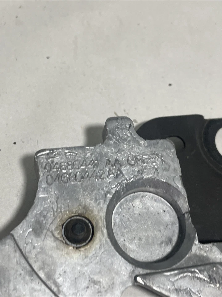 SOPORTE VOLANTE CHRYSLER TOWN & COUNTRY 2001-2004 04680444AA Foto 2 de 4