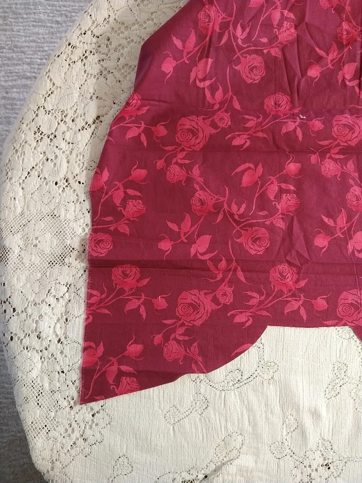 ROSEALEA Rose Silhouette Floral Burgundy Pink Nel Whatmore Cotton Fabric Remnant - Image 2 of 4