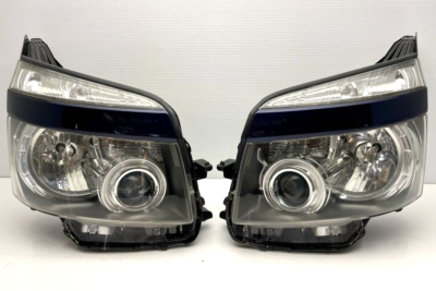 JDM TOYOTA VOXY ZZR70 ZRR75 Headlight Lights Lamps set JDM | eBay