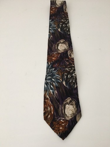 Chez Roffe New York 100% Silk Neck Tie Hand Finished In The USA Floral