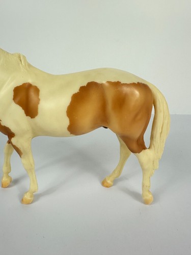 Breyer Horse #1410 Let’s Go Riding Western Palomino Pinto San Domingo - Picture 4 of 12