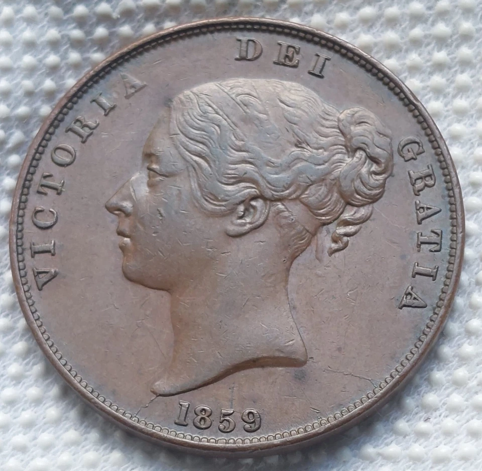 RARE VARIETY 1859 VICTORIA PENNY TIE RIBBON BETWEEN CURL & NECK HIGH GRADE P35 - Image 3 of 4