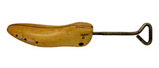 Vintage UNITED No. 0 Professional Wooden Shoe Stretcher works as it should