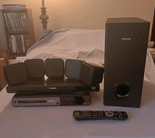 Philips DVD Blu Ray  Surround Sound HTS3372 Home Theater System