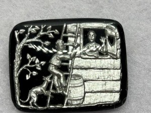 STUNNING RARE VINTAGE DUG SILVER LEAF PICTURE BUTTON 1-1/16"