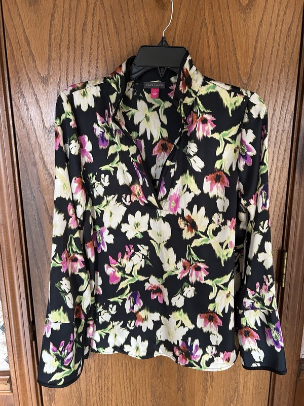 Vince Camuto Floral Popover Top - Size S - NWT