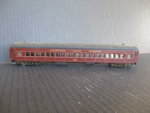 Vintage Boston & Maine Coach #8193 HO Scale Craftsman Wood & Stamped Metal