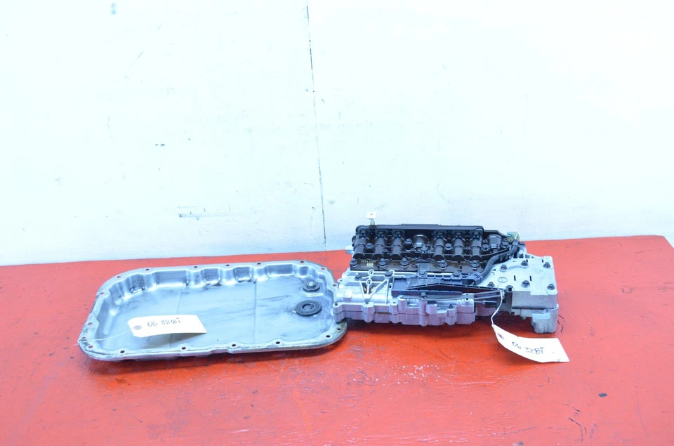 09-13 BMW E90 328i tracción trasera transmisión automática cuerpo de válvula OEM Foto 2 de 4