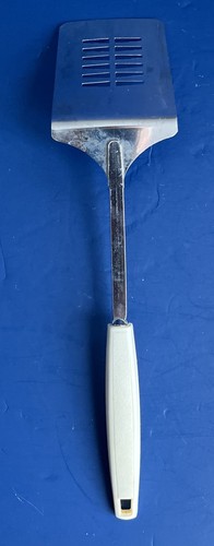VTG SPICE O’LIFE Utencils Set Of 5 Spoon Slotted Spoon Spatula Masher Cheeser - Picture 8 of 13