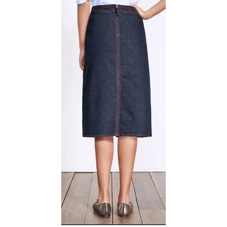 Falda midi denim lavado oscuro Boden US12, costuras en contraste, clásica elegante Foto 3 de 4