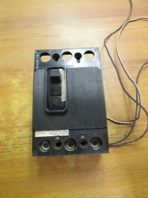 ITE CIRCUIT BREAKER (CHIP) W/ SHUNT 3 POLE, 200 AMP, CAT# QJ3-B200  ...  ZAA-116