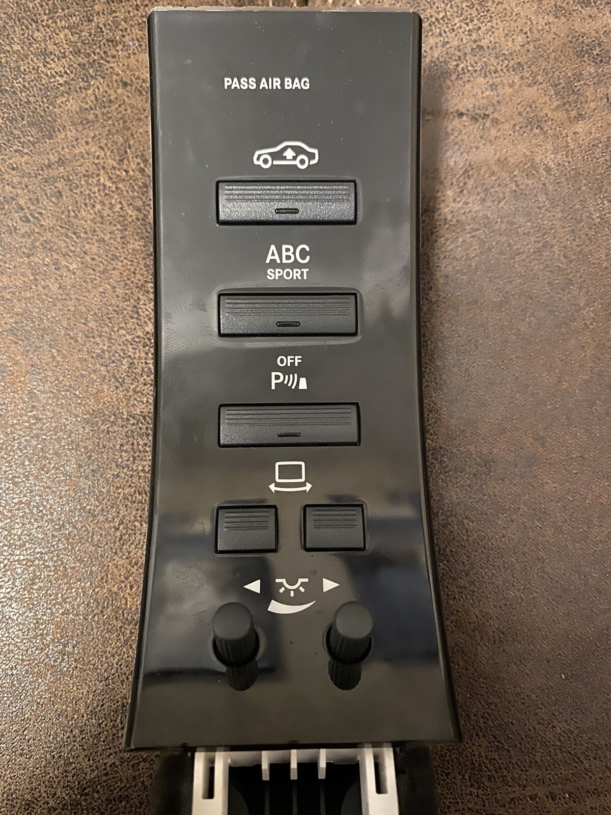 2010 - 2013 MERCEDES-BENZ S63 / S550 W221 FRONT SWITCH ASSEMBLY 