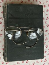 Vintage Early 1900s Wire Frame Glasses in Antique Original Spectacle Case