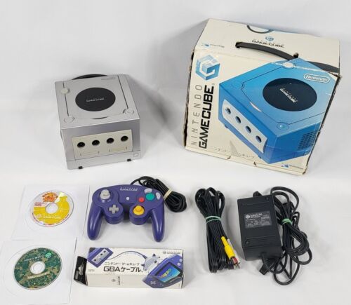 Nintendo GameCube Console Japan Edition Bundle w/Controller, Donkey Kong & More - Picture 1 of 11