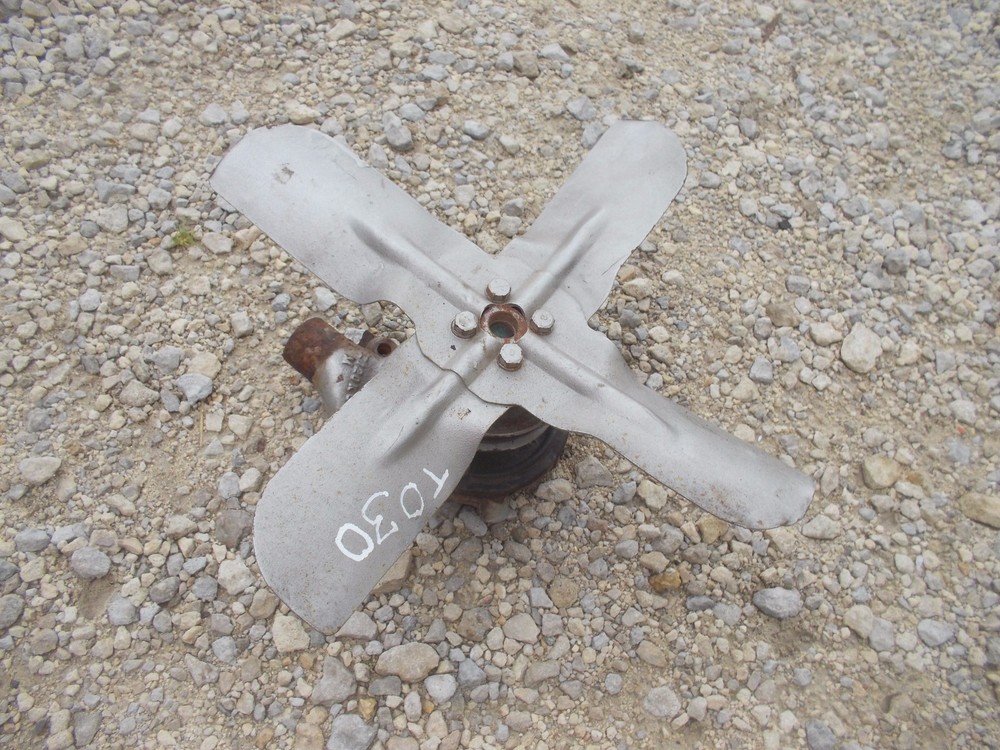 Ferguson TO30 30 tractor engine motor water pump assembly w/ fan - belt pulley