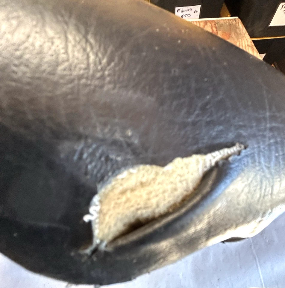 Yamaha XJ700 1985 Maxim asiento delantero del conductor sillín | OEM Seat XJ 700 Foto 4 de 4